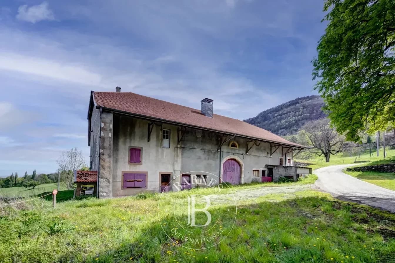 Rénovation complète d’un corps de ferme à Présilly - Avant 1