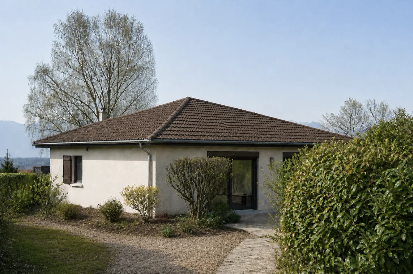 Surélévation avec bureau — secteur Thoiry - Avant 1